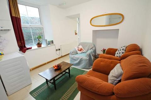 undefined, 3 Bed Flat, (Flat 1) Caergog Terrace