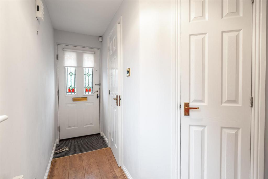 Hallway.entry.jpg