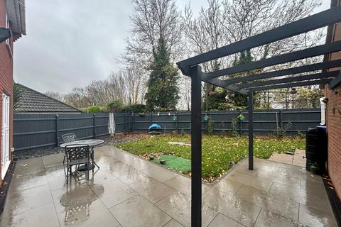 25 Ashton Close, Daventry, NN11 9YW