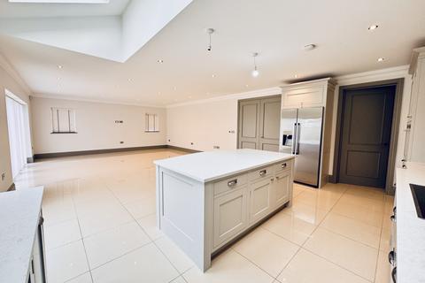 undefined, Manor Grange, Doesgate Lane, RM14