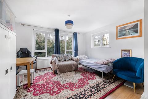 2 bedroom apartment for sale, Wolstonbury Court, Burgess Hill, West Sussex, RH15