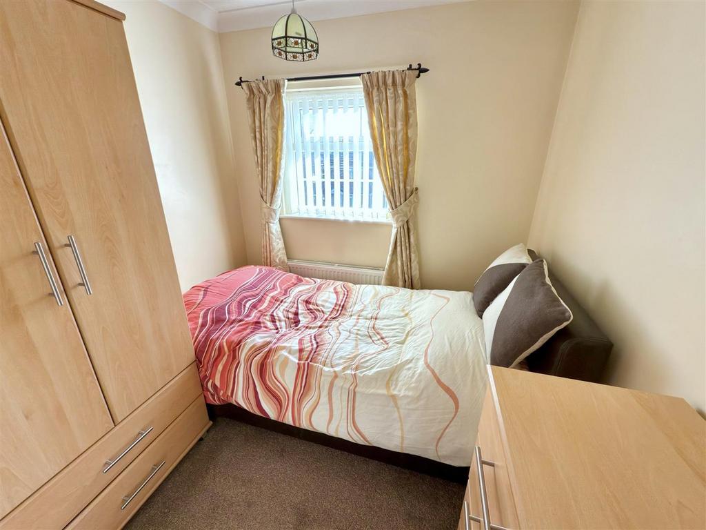 BED 3.jpg