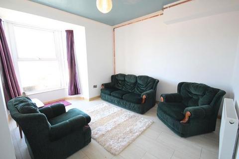undefined, REDUCED 5 Bed Flat, (Flat 2) Cae'r Gôg Terrace