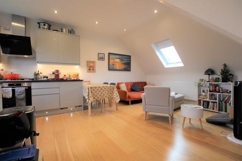 undefined, Egerton Gardens, Hendon NW4