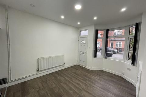 3 bedroom terraced house for sale, Clarendon Park Road, Clarendon Park