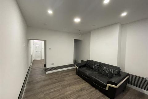 3 bedroom terraced house for sale, Clarendon Park Road, Clarendon Park
