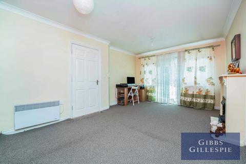 1 bedroom flat to rent, Hume Way, Ruislip, HA4