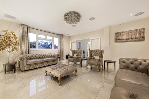 4 bedroom detached house for sale, Barfield Road, Bickley, BR1