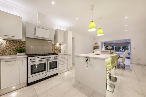 4 bedroom detached house for sale, Barfield Road, Bickley, BR1