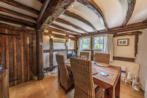 undefined, Swan Lane, Cheltenham GL52