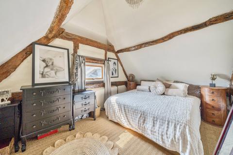 undefined, Swan Lane, Cheltenham GL52