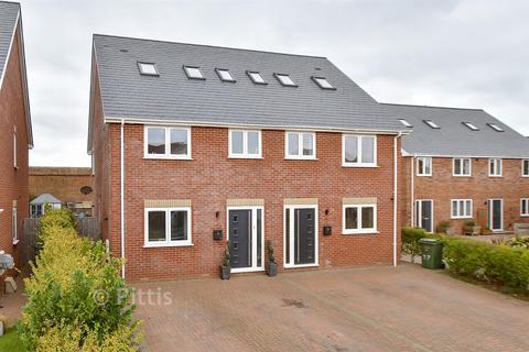 4 bedroom semi-detached house for sale, Hurst Point View, Totland, Isle of Wight