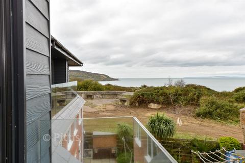 4 bedroom semi-detached house for sale, Hurst Point View, Totland, Isle of Wight