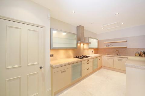 undefined, Princes Gate, Knightsbridge, SW7
