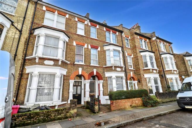 5 Bedroom Terraced for Rent
