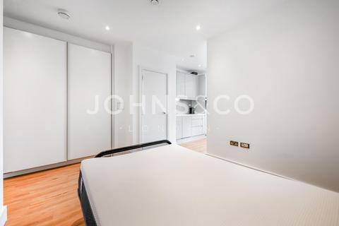 undefined, West Gate, Ealing, London, W5