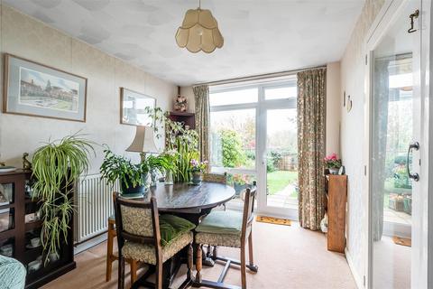 3 bedroom terraced house for sale, Field Court, Oxted