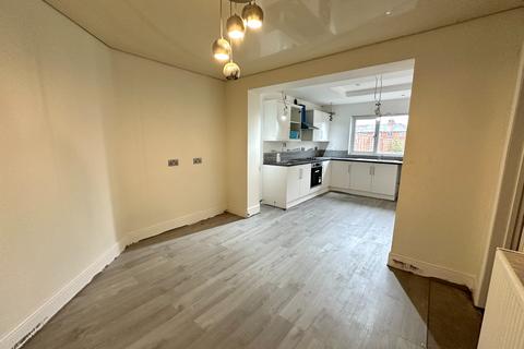 3 bedroom semi-detached house for sale, Heathfield Lane West, Wednesbury WS10