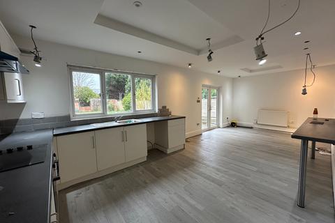 3 bedroom semi-detached house for sale, Heathfield Lane West, Wednesbury WS10