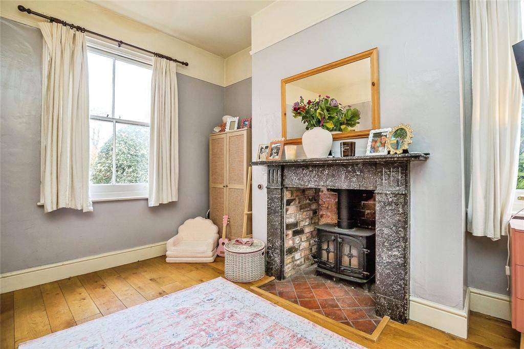 Sitting/Dining Room