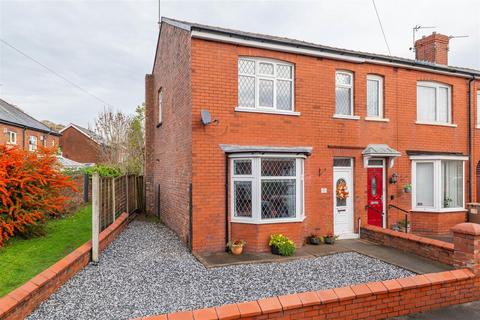 3 bedroom end of terrace house for sale, Bristol Avenue, Leyland