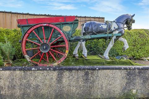 undefined, of Kype Farm Sandford, Strathaven ML10