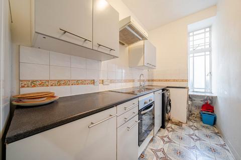 1 bedroom flat for sale, Queensway, Bayswater, London, W2