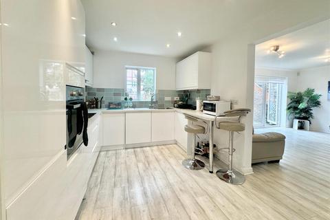 undefined, Tithe Close, London