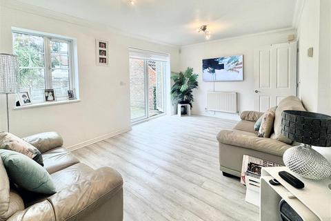 undefined, Tithe Close, London
