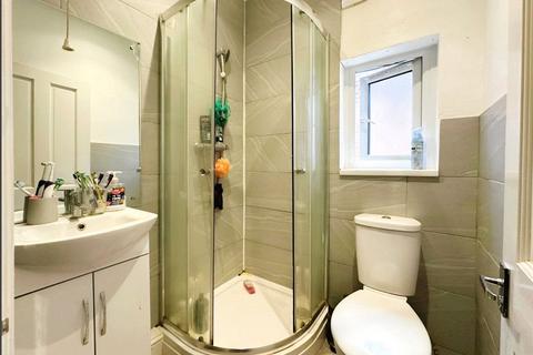 5 bedroom terraced house to rent, Harborough Road, Hampshire SO15