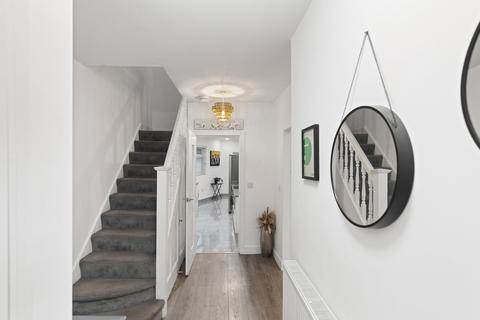 4 bedroom semi-detached house for sale, Windsor Avenue, Edgware, HA8