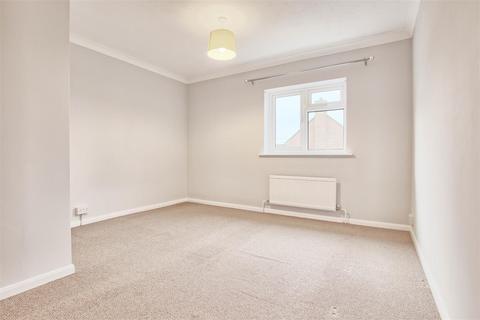2 bedroom terraced house to rent, The Rowans, Milton, Cambridge
