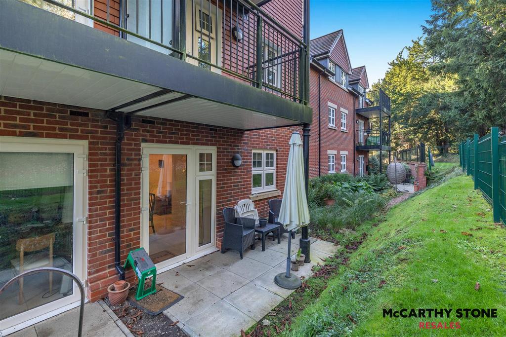 8627812-exterior01.jpg