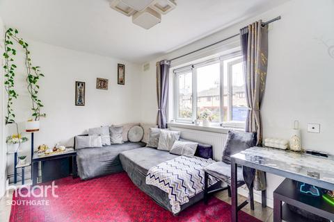 undefined, Hastings Close, Barnet