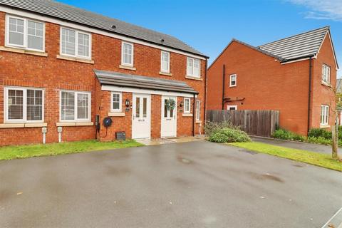 2 bedroom terraced house for sale, Larch Drive, Sandbach