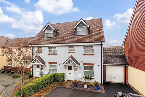 undefined, Yarrow Close, Andover