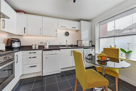 undefined, Yarrow Close, Andover