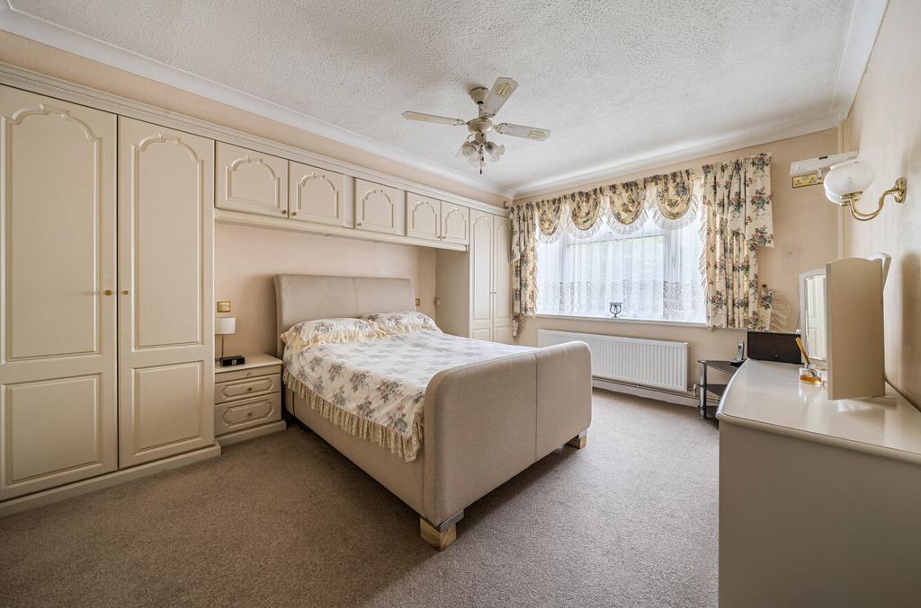 1365706-28-68ece1...