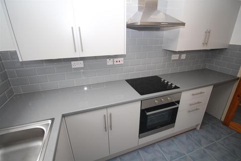 3 bedroom flat to rent, Kilcreggan View, Greenock