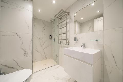 1 bedroom flat for sale, St. Georges Square, London SW1V