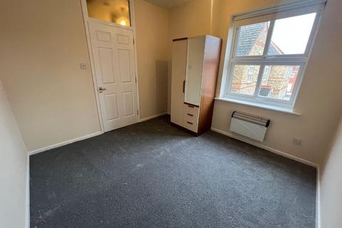 1 bedroom house to rent, Lavenham Court, Peterborough PE2
