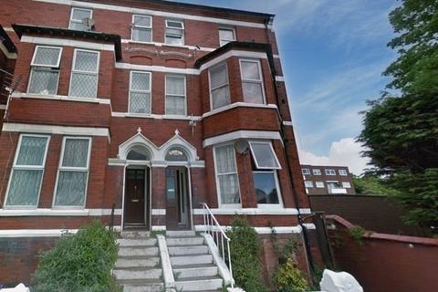 Castle Walk, Southport PR8