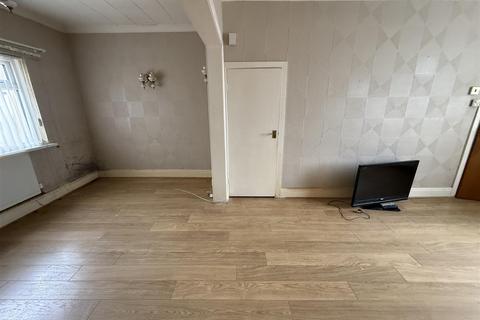 3 bedroom terraced house for sale, Heol Tregoning, Llanelli