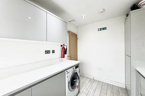 undefined, Oaklands Estate, London SW4