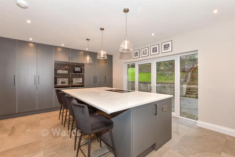5 bedroom detached bungalow for sale, Maidstone Road, Borden, Sittingbourne, Kent