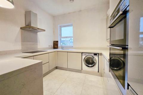undefined, Chestnut Road, Raynes Park SW20