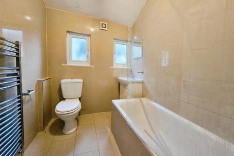 undefined, Chestnut Road, Raynes Park SW20