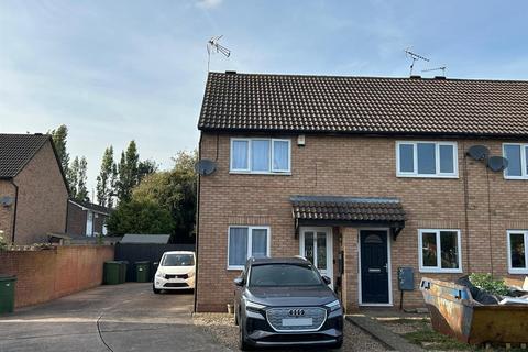 2 bedroom townhouse for sale, Fletchers Close,, Narborough