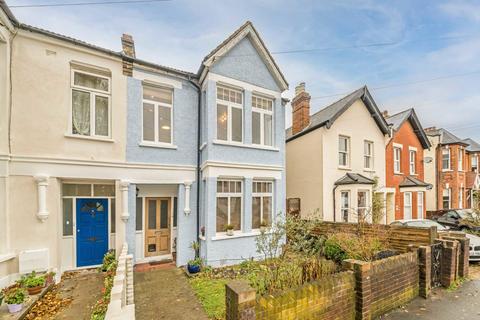 Ellerton Road, Surbiton KT6