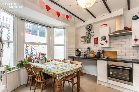 6 bedroom terraced house to rent, Kingsley Road, Brighton